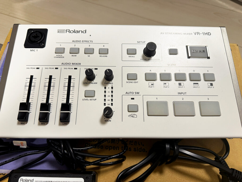 Roland ローランド AVストリーミングミキサー VR-1HD