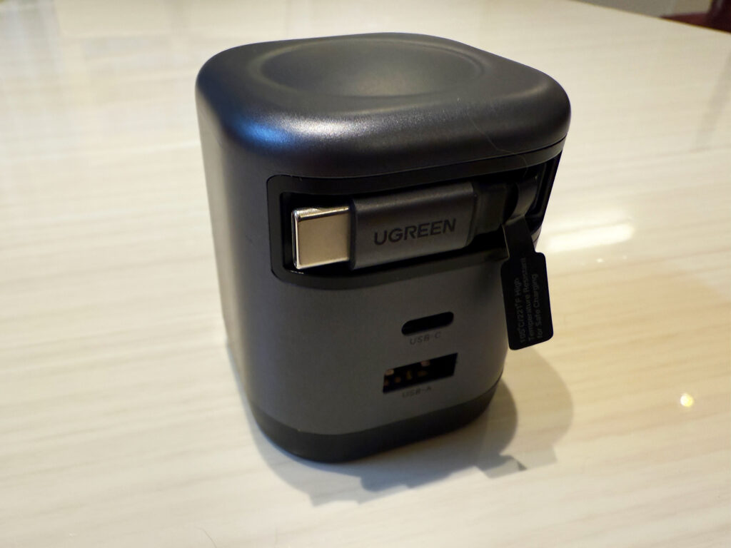 UGREEN 【当社最小の巻き取り式充電器】45W 巻き取り式 急速充電器 3ポート USB-Cケーブル付き