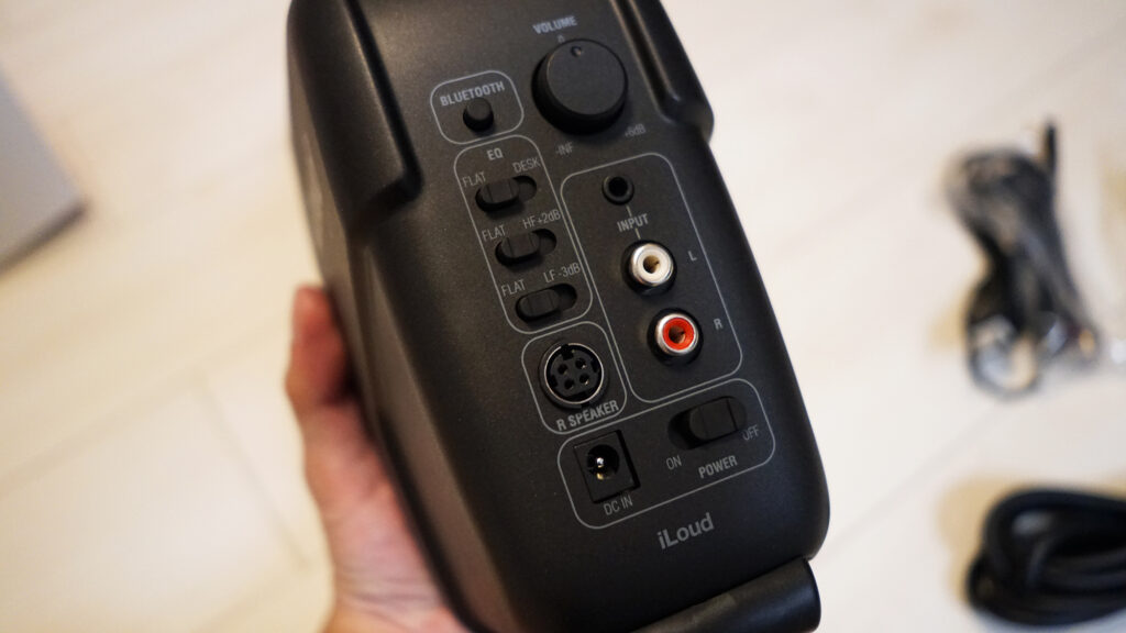 IK Multimedia(アイケーマルチメディア) iLoud Micro Monitor