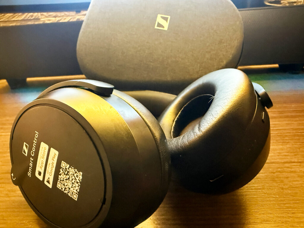 ゼンハイザー(Sennheiser) ワイヤレスヘッドホン bluetooth MOMENTUM 4 Wireless